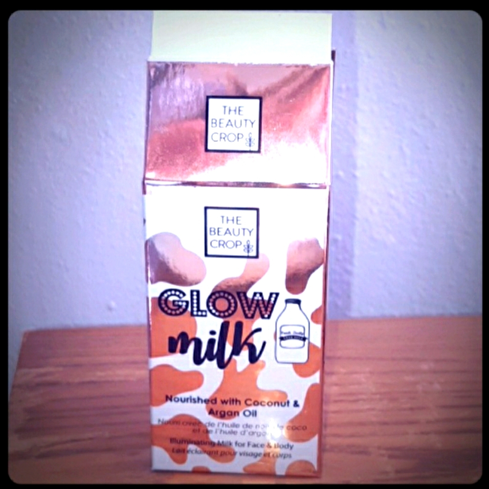 The beauty crop glow milk liquid highlighter